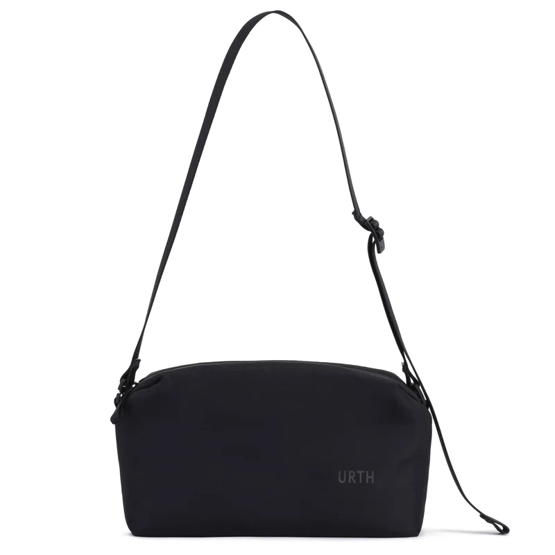 Urth Dolomite 7L Crossbody Camera Sling Bag (Black)